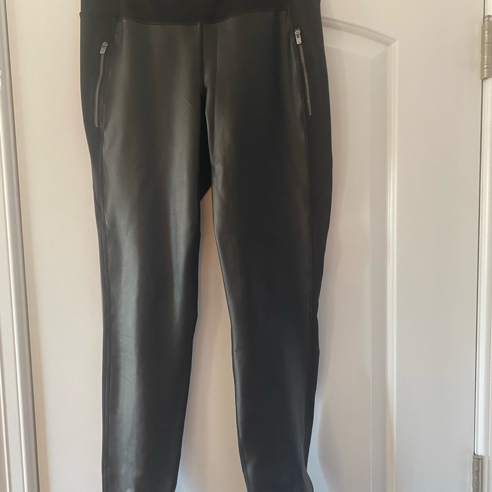 Old Navy Active Pant.